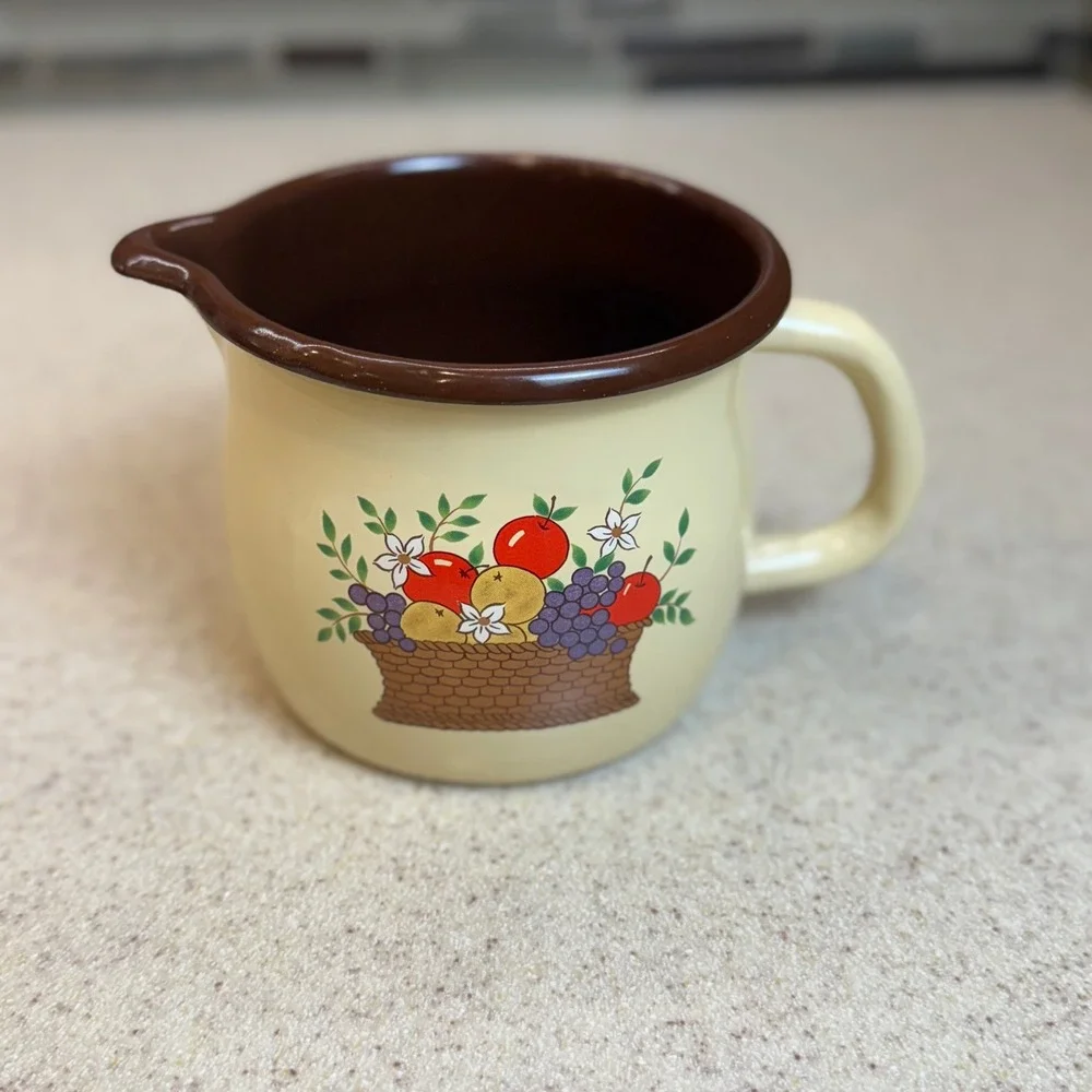 N/A vintage enamelware